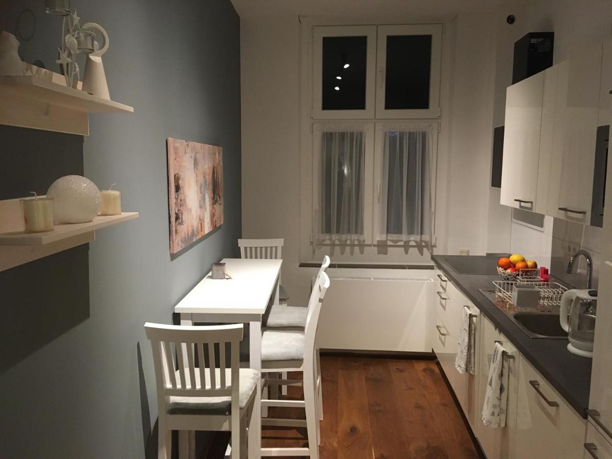 City-Apartment Ohligs โซลิงเงน ภายนอก รูปภาพ